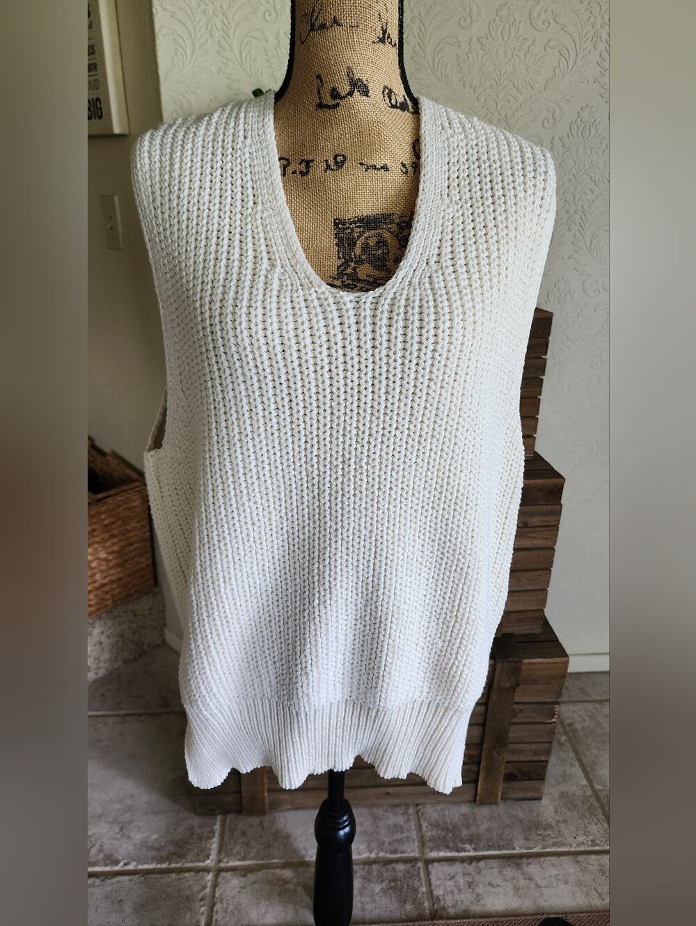 Women's Cream Knit Sleeveless Sweater Vest
